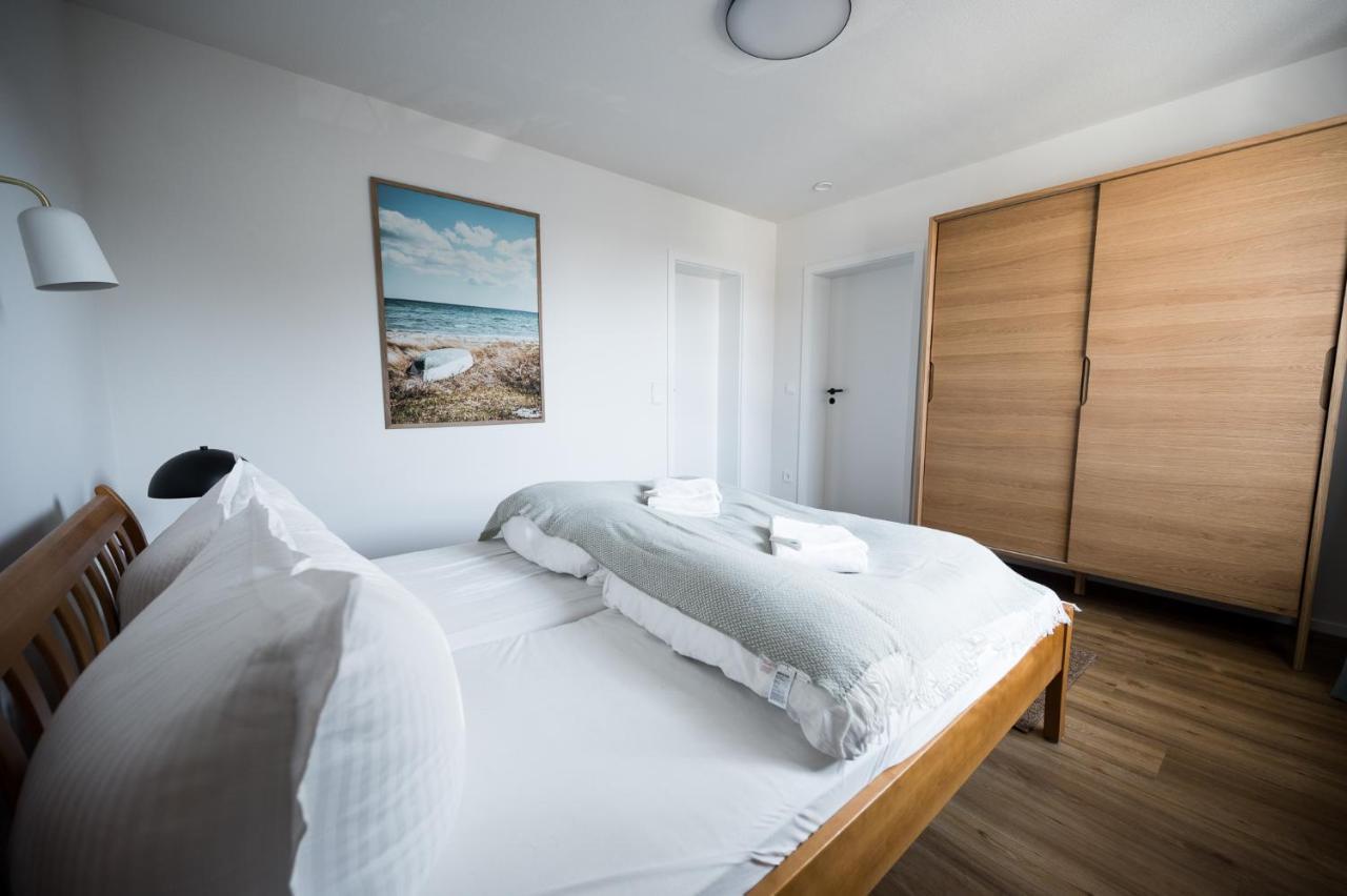 Wunderschoene Mit Feldblick Und Balkon, Mit Kostenlosem Wlan Und Strandfahrrad, Haustiere Erlaubt Apartment *