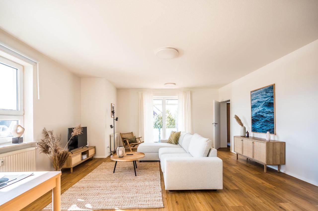 Wunderschoene Mit Feldblick Und Balkon, Mit Kostenlosem Wlan Und Strandfahrrad, Haustiere Erlaubt *